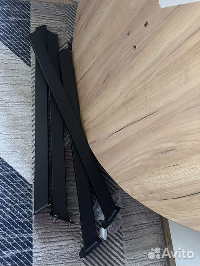 Кухонный стол