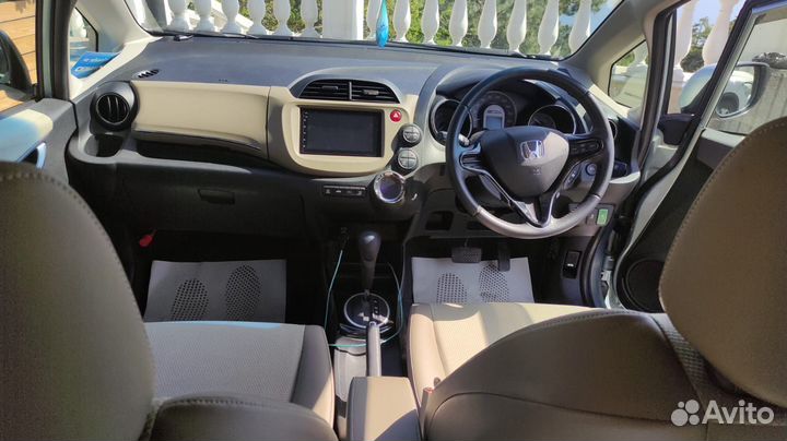 Honda Fit Shuttle 1.3 CVT, 2011, 99 500 км