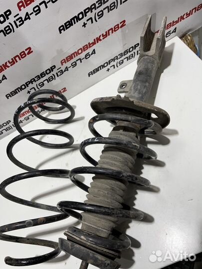 Стойка передняя правая левая Peugeot 308