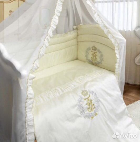Набор в детскую кроватку с бортиками