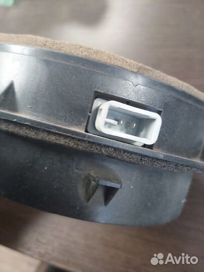 Динамик Toyota Land Cruiser 100