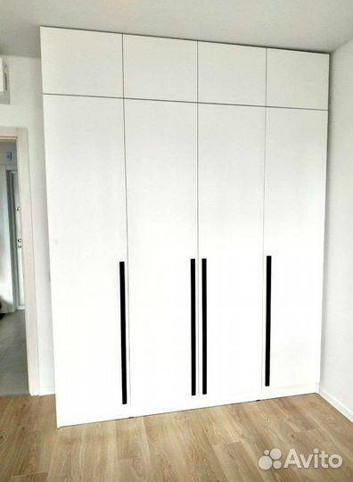 Шкаф белый новый