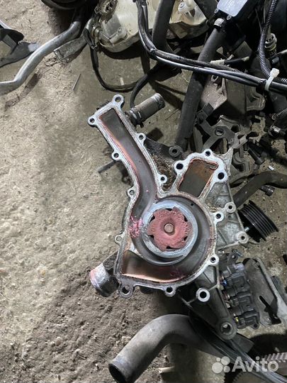 Помпа Мерседес R112;R113