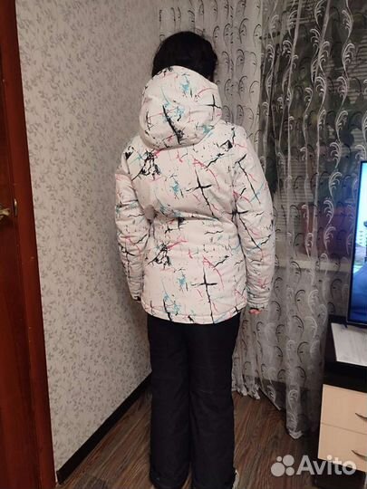 Горнолыжный костюм женский 46 размер