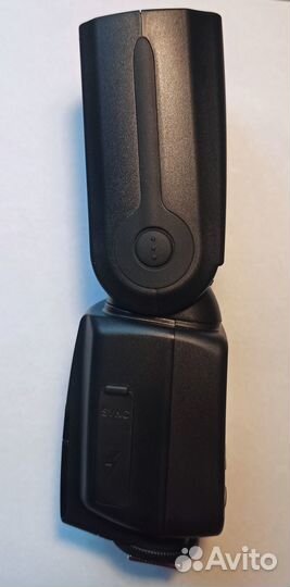 Вспышка Triopo Speedlight TR-586EX