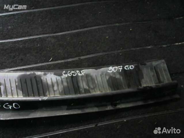 Решетка стеклоочистителя (Дождевик) Kia Carnival 1