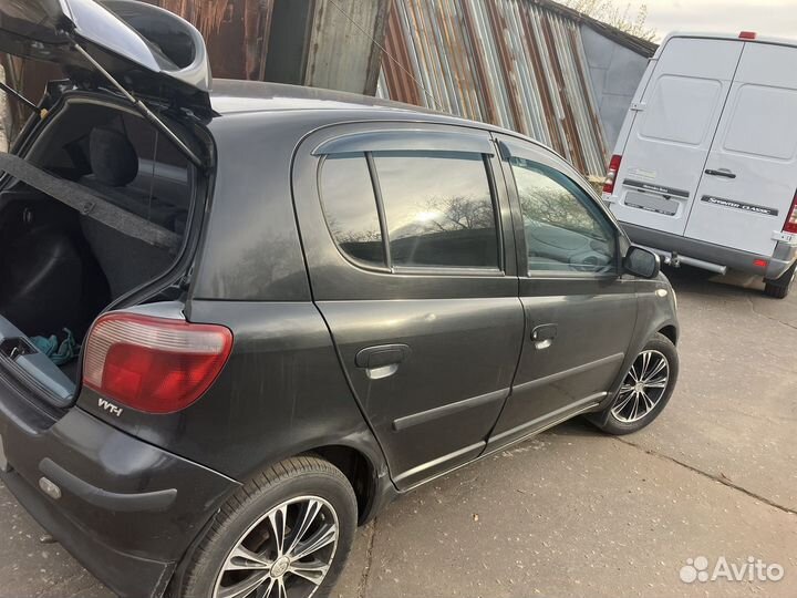 Toyota Yaris 1.3 МТ, 2001, 206 780 км