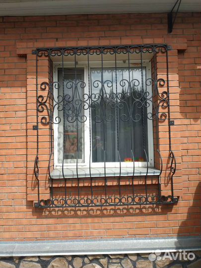 Кованые решетки на окна