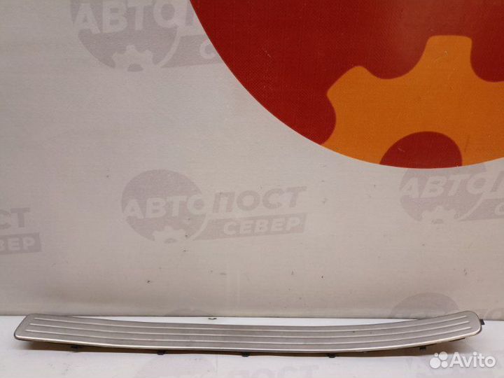 Накладка порога (внутренняя) передняя левая