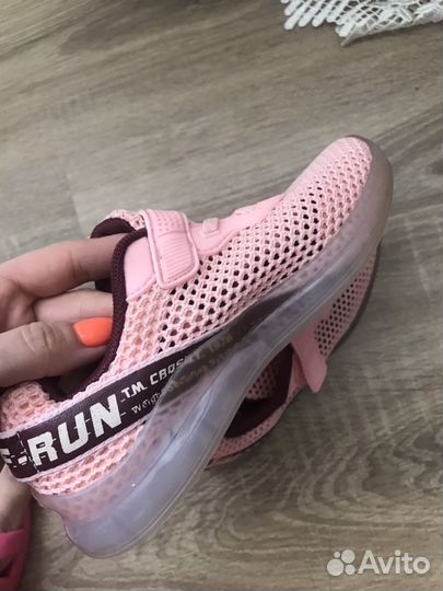 Кроссовки для девочек