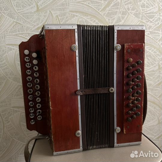 Гармонь Красный Партизан