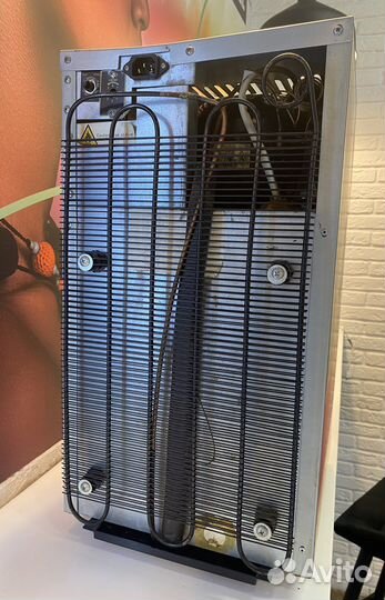 Барный холодильник Red Bull