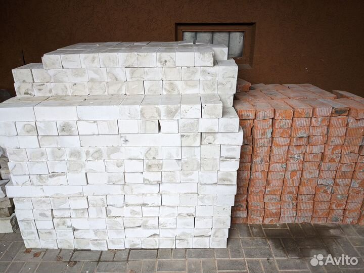 Кирпич белый, красный
