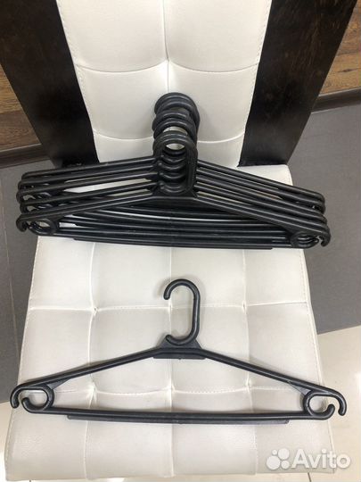 Вешалки плечики