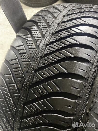 Goodyear Vector 4Seasons 205/55 R16