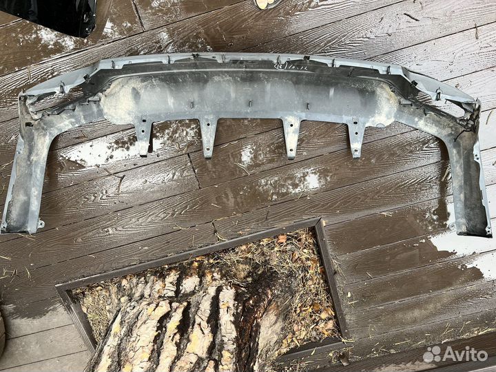 Задний бамперЛексус NX200 2019 год