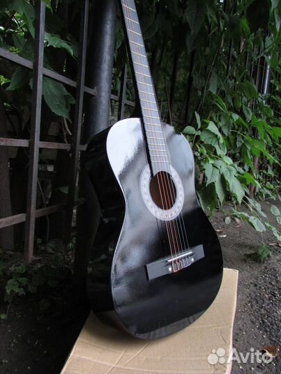 Гитара классическая