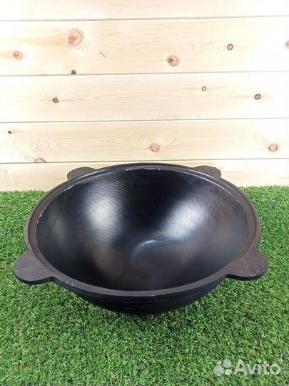 Казан с крышкой и ручкой