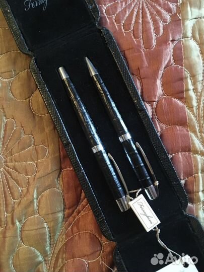 Набор ручек в кейсе