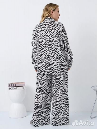 Костюм женский