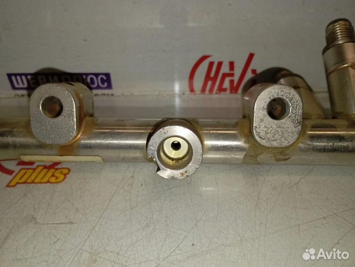 Топливная рампа левая левая Cadillac CTS