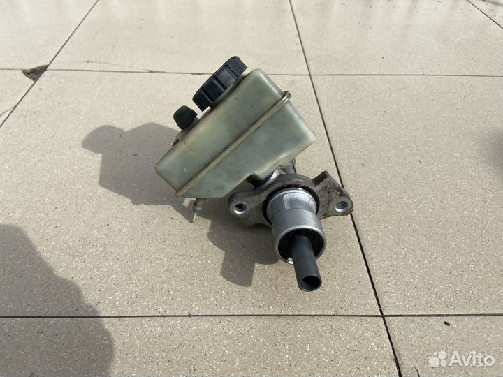 Главный тормозной цилиндр Mercedes-Benz W210