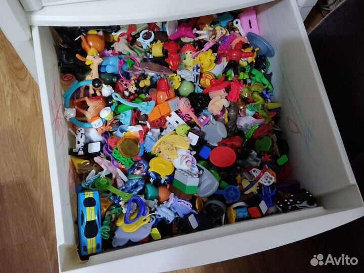 Игрушки из киндера