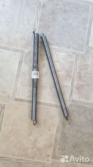 Пружина дверная