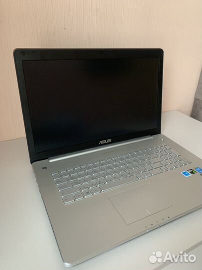 Ноутбук asus