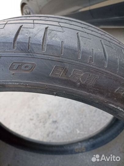 Pirelli P Zero PZ4 235/35 R20 92Y