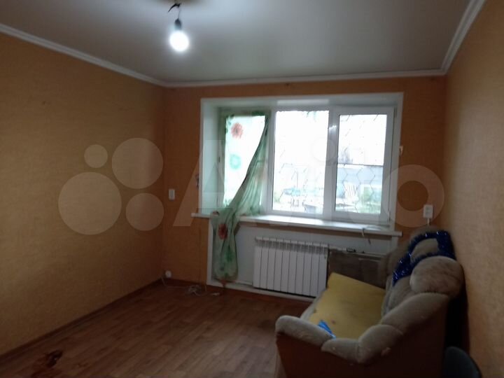 Комната 28 м² в 2-к., 1/4 эт.
