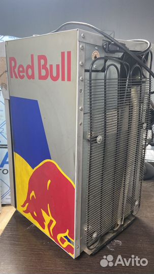 Холодильник Red Bull
