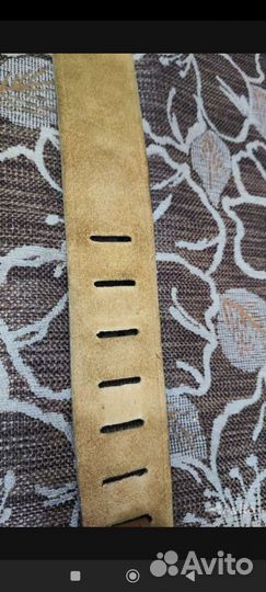 Кожаный гитарный ремень