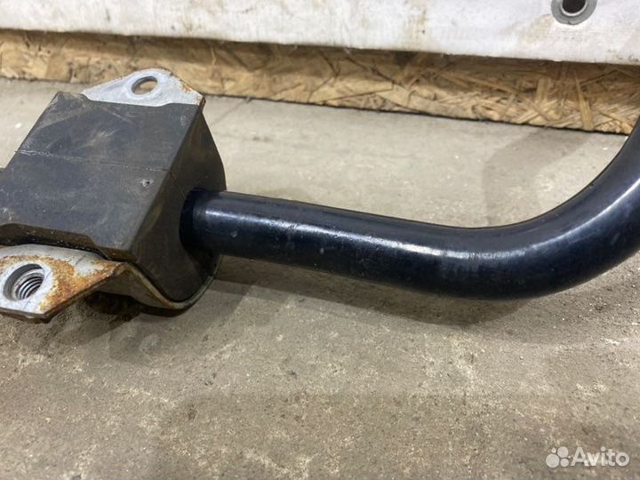 Стабилизатор передний Bmw X3 E83 M54B25 2004