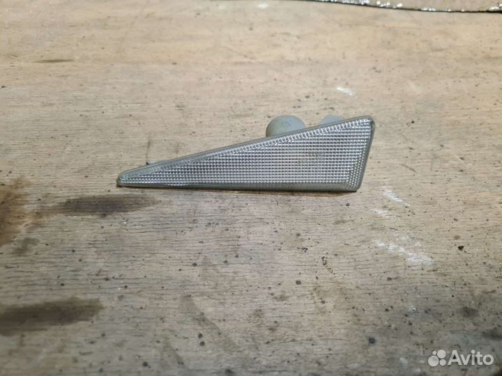 Повторитель поворота правый Renault Megane