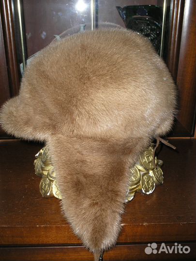 3 Шапки из норки и 1 из песца