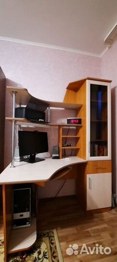 Компьютерный стол