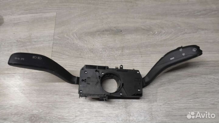 Подрулевой переключатель поло 4 6Q0953503CG