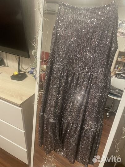 Платье zara с паетками