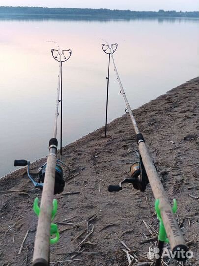 Держатель удилища.Сигнализатор поклевки