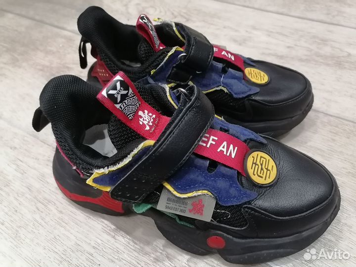 Кроссовки детские