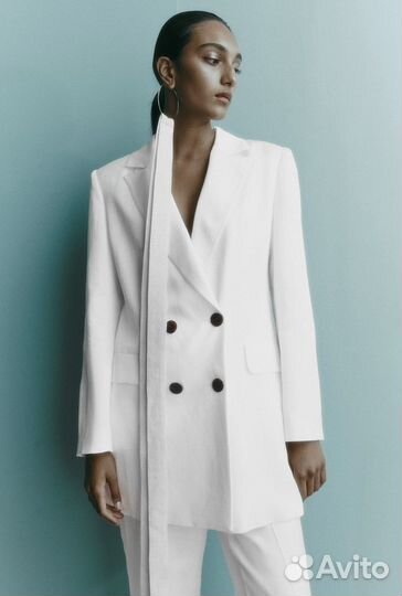 Косюм из сатина белый Zara