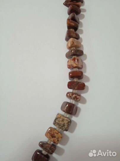 Бусы из натурального камня