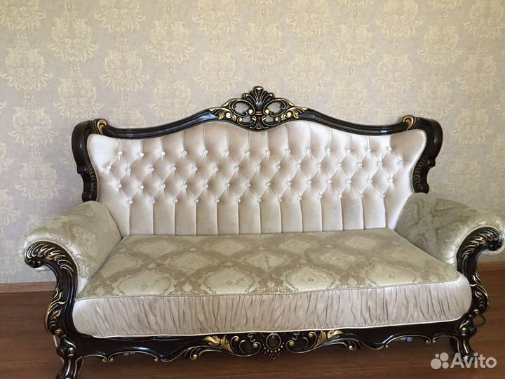 Диван и 2 кресла