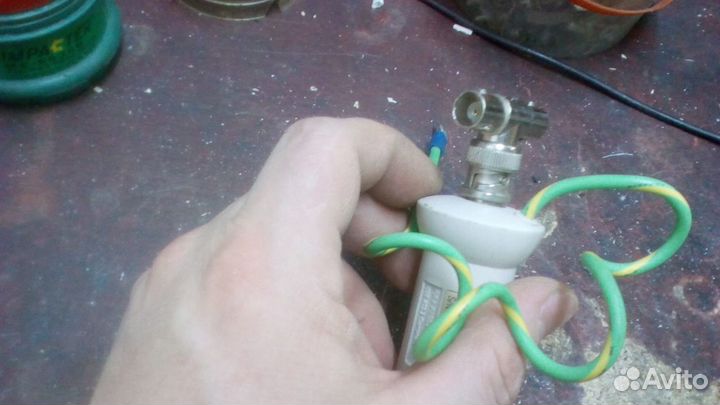 Устройство защиты от импульсных помех APC