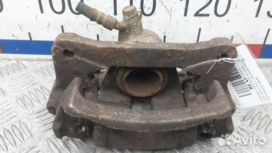 Суппорт тормозной задний правый toyota land cruise