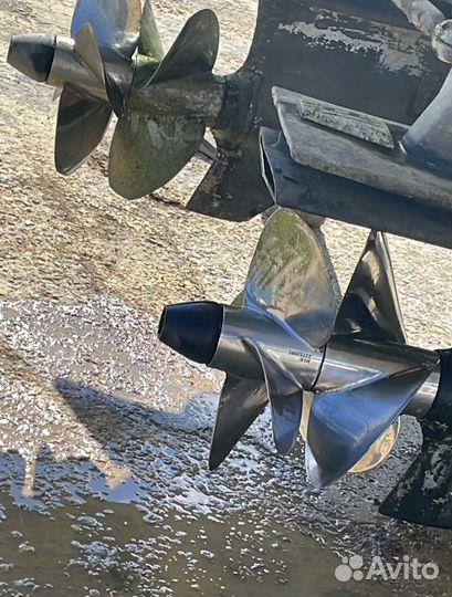 Моторная яхтa