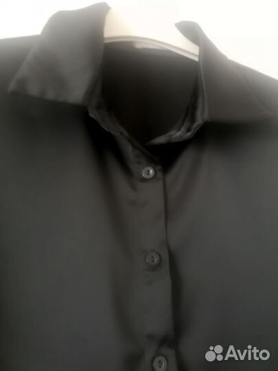 Блузки женские школьные атласные 44-46, 48 размер