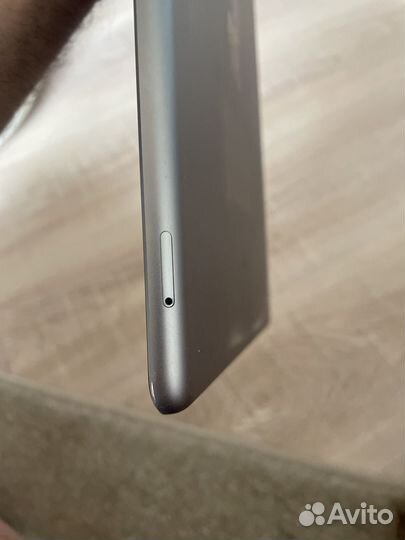 Планшет apple iPad 6