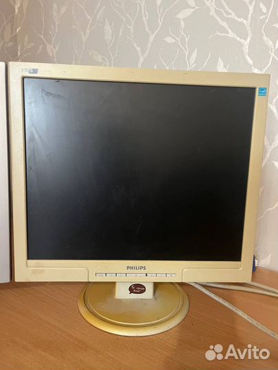 Монитор Philips